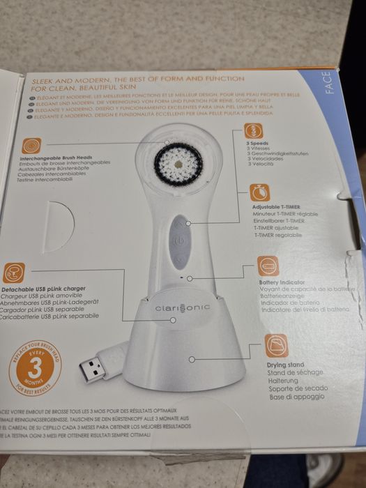 Звукова щітка для очищення шкіри обличчя та тіла Clarisonic Aria