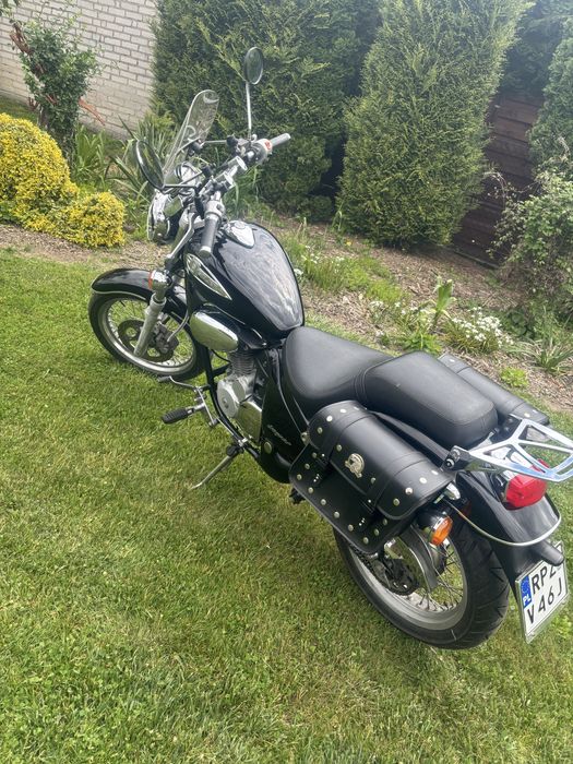Chopper 125  PIAGGO  GILERA