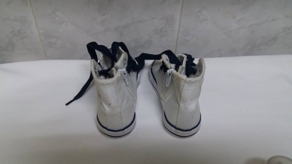 Ténis bota de criança marca ZY Baby novos nº 23