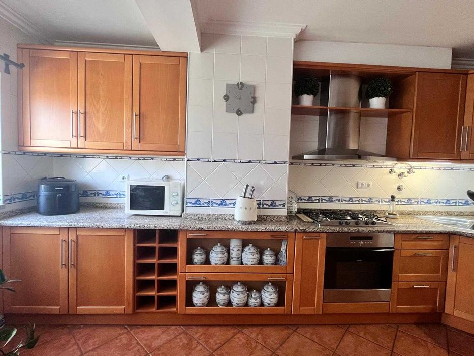 Cozinha usada em bom estado