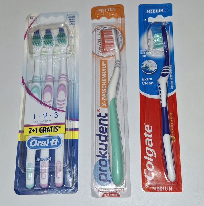 Зубна щітка нова