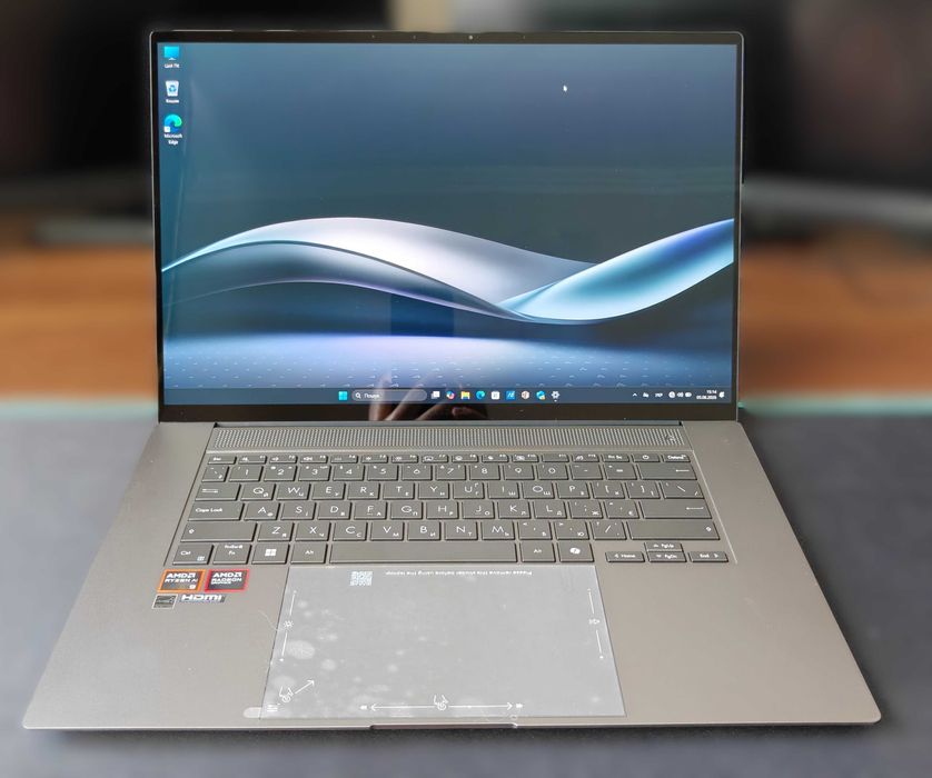 Ноутбук ASUS Zenbook S 16 UM5606WA-RK331W (90NB13M1-M00LC0) Gray 16" OLED 3K 120 Гц/AMD Ryzen AI 9 365/RAM 24/SSD 1 ТБ/Windows 11 Home