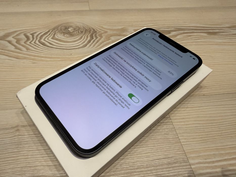 Iphone 12 black 64gb - 83% bateria