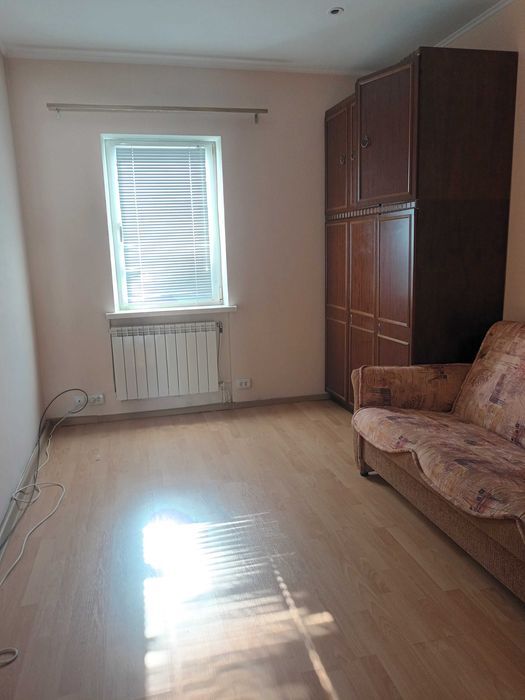 Куренівка. Подільский, вул.Вітчизняна 8- продаж будинку, без комісії.