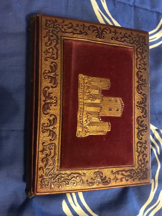 Caixa Antiga Castelo de Guimarães Bijuteria etc