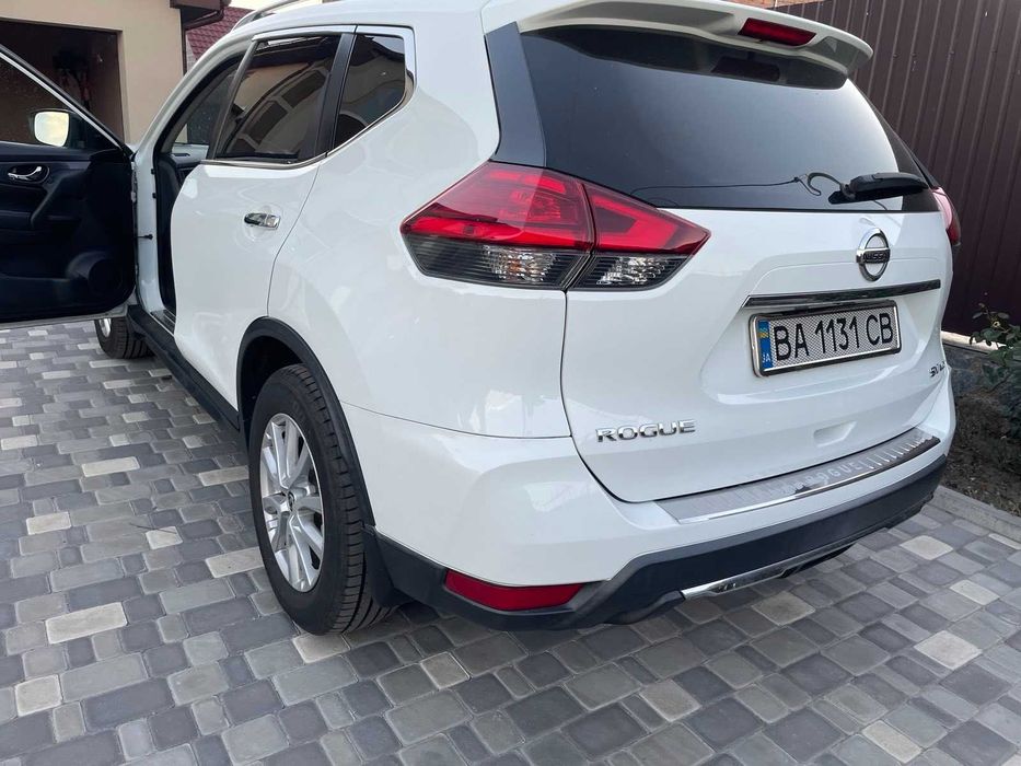 Продам Nissan Rogue