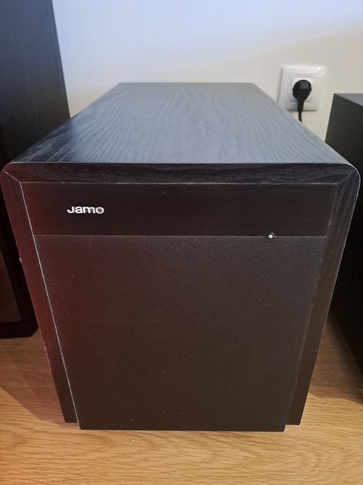 Subwoofer Jamo de Home Cinema