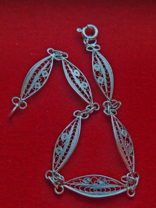 Pulseira em prata filigrana
