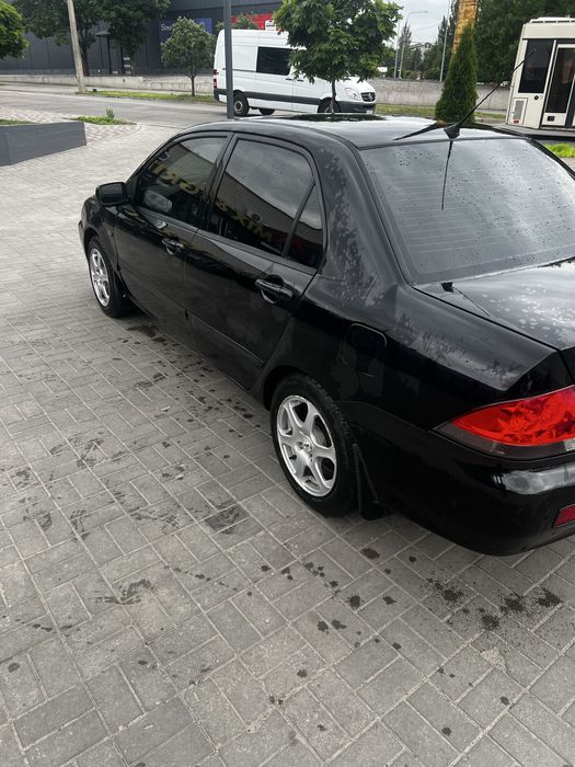Продам авто лансер 9