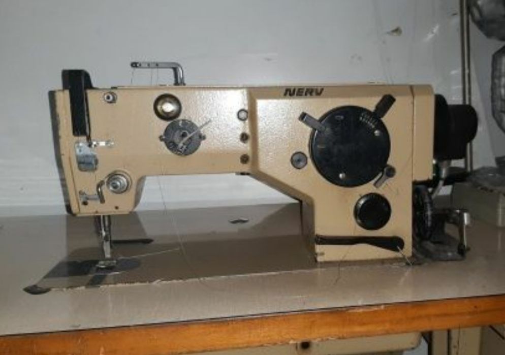 Maszyna do szycia Minerwa zygzak