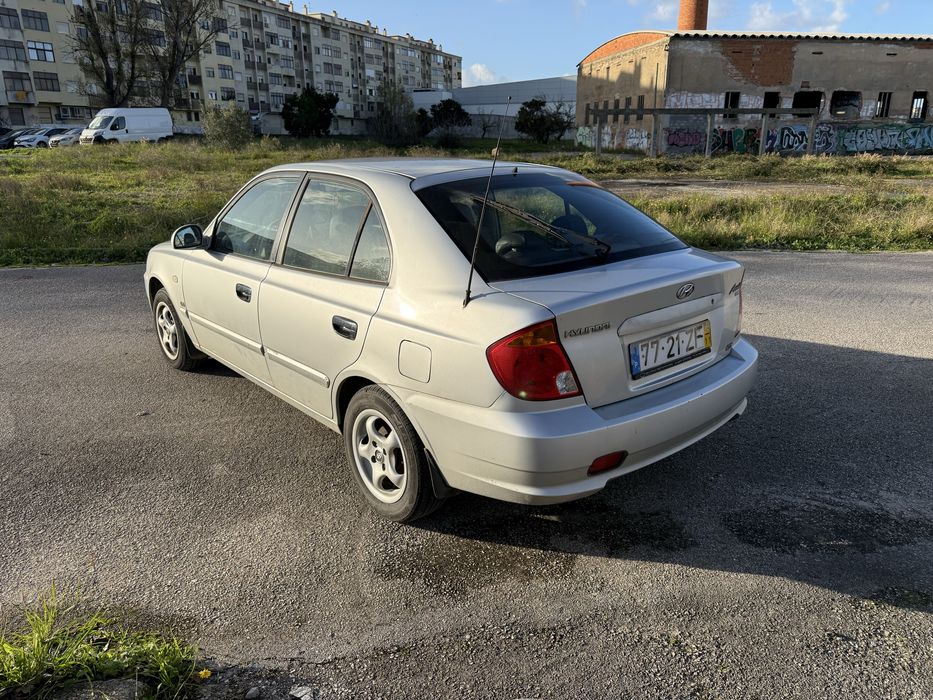Hyundai accent 200464846428950786123