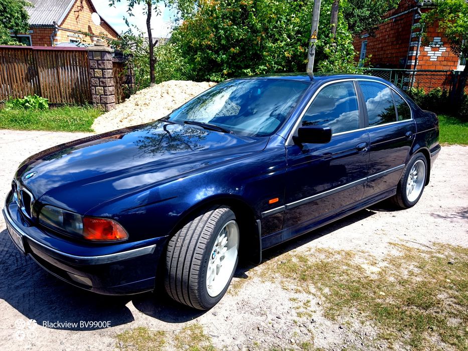 Продаю  авто BMW e39 1999