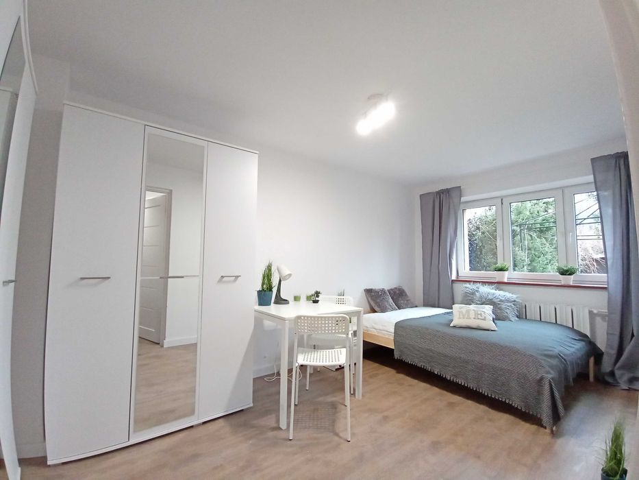 [PL, ENG, RU] Kawalerka z kuchnią. Warszawa–Marki. Квартира с кухней. Flat rent