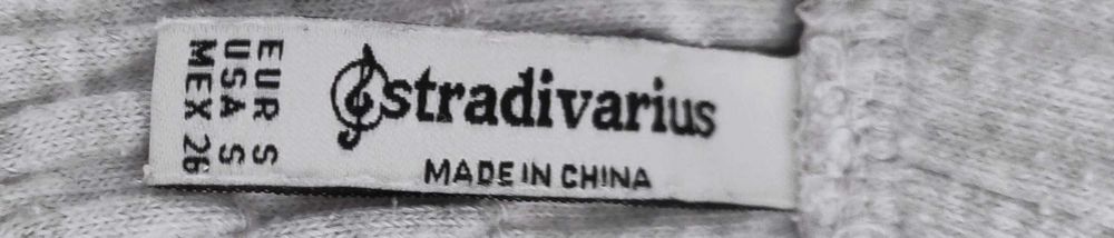 Stradivarius- Calças cinzas claras