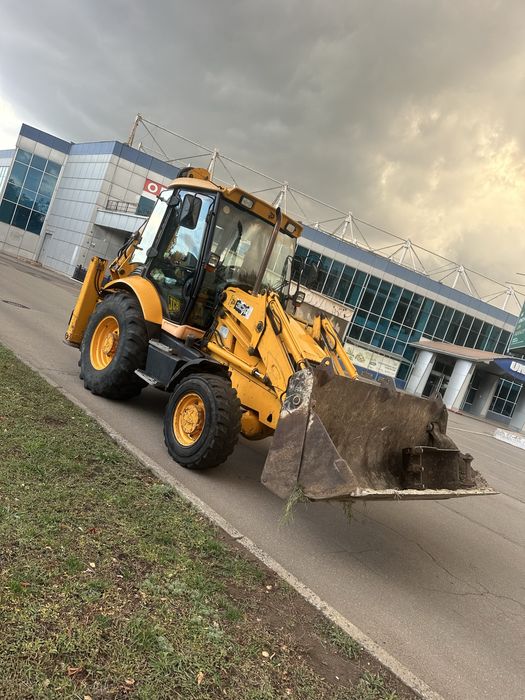 Экскаватор наватажувач погрузчик камаз манипулятор миниэкскаватор