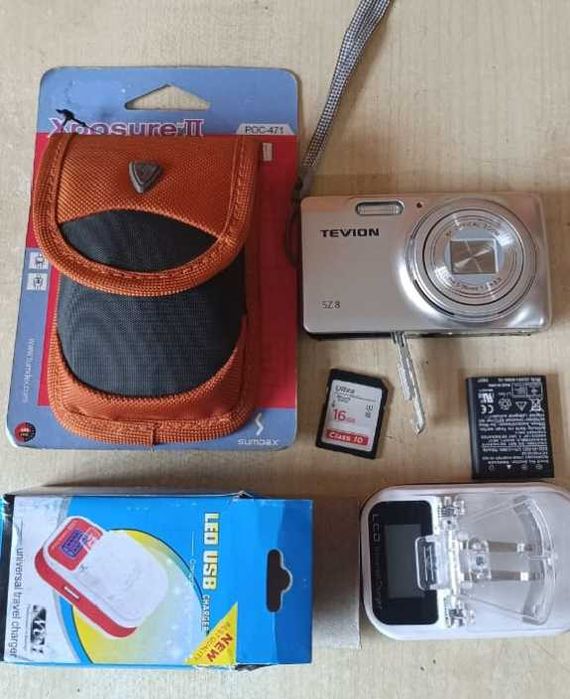Крутий TEVION SUPRA 8-кратний ЗУМ 16mp CCD digicam+Првний комплект