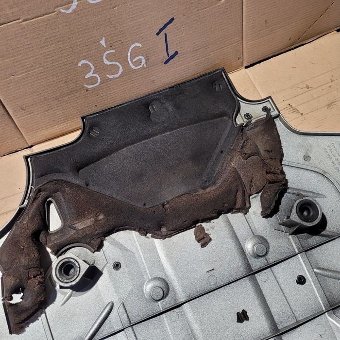 Osłona pokrywa górna silnika audi a4 b7 a6 c6 2.7TDI 2007r