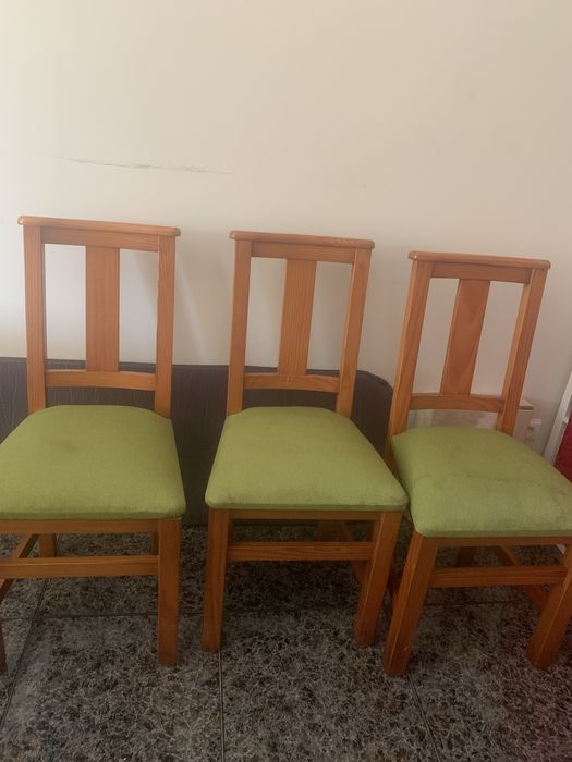 Cadeoras em madeira