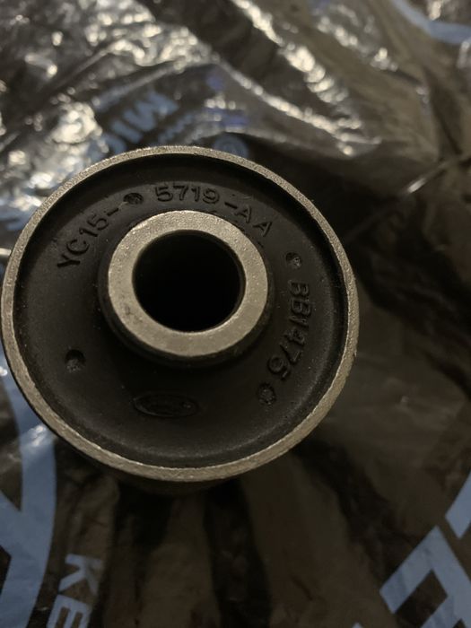 Задній сайлентблок ресори  50мм TRANSIT 2000--2006