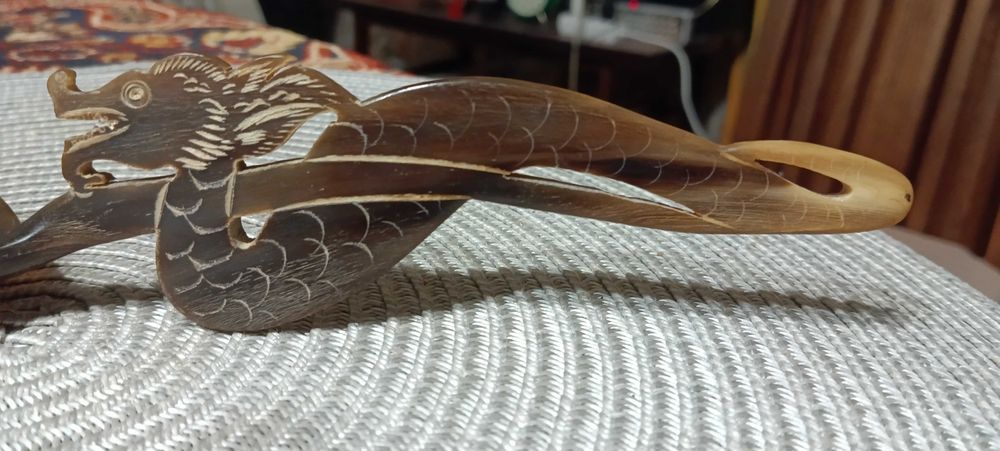 декоративная ложка из рога в азиатском стиле