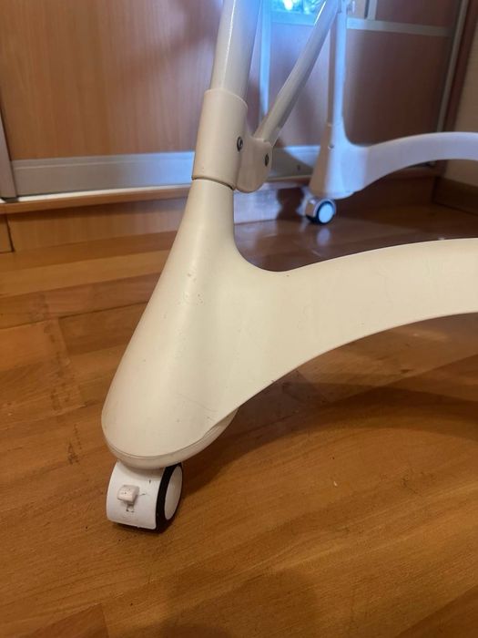 Стульчик для годування Carrello