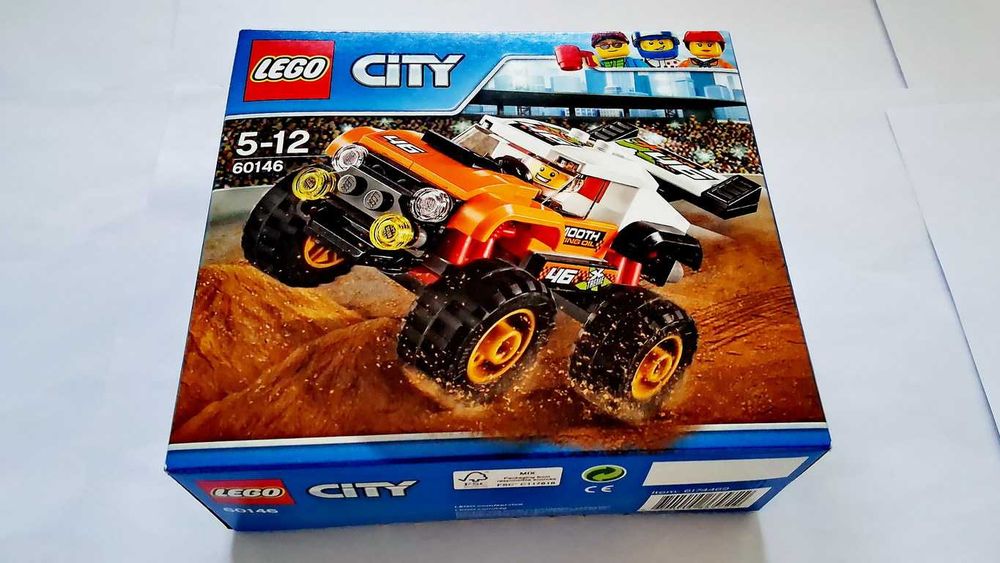 Lego City Race 60146 Stunt Truck selado