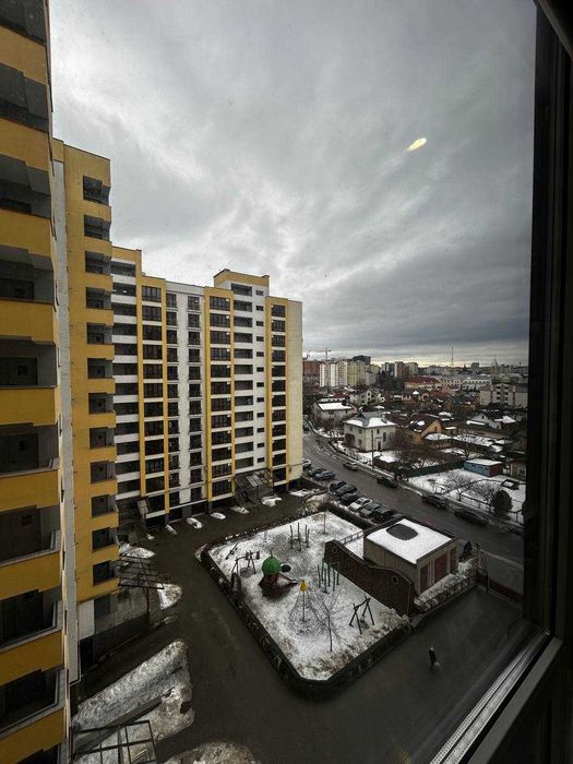 3-кімнатна квартира 93 м² у ЖК «Листопад» з якісним ремонтом