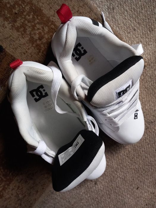 Buty sportowe , adidasy DG