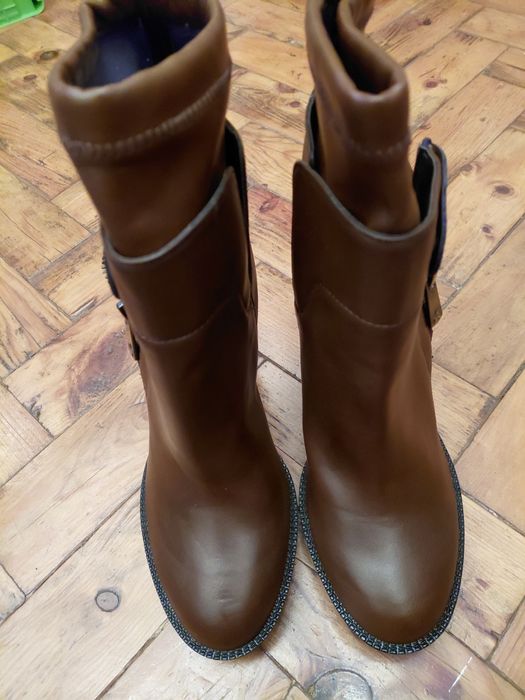 Botas n° 37 novas