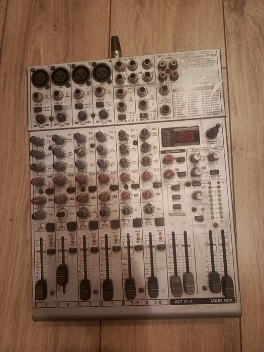 Mikser Behringer Eurorack UB1204 PRO