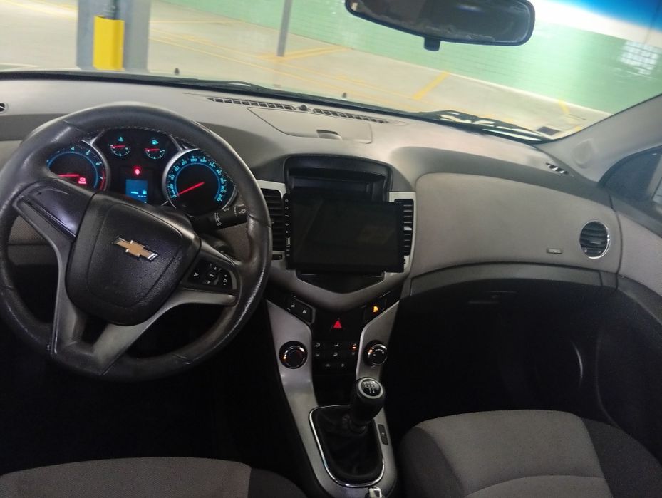Chevrolet cruze ano 2009 gasolina e GPL