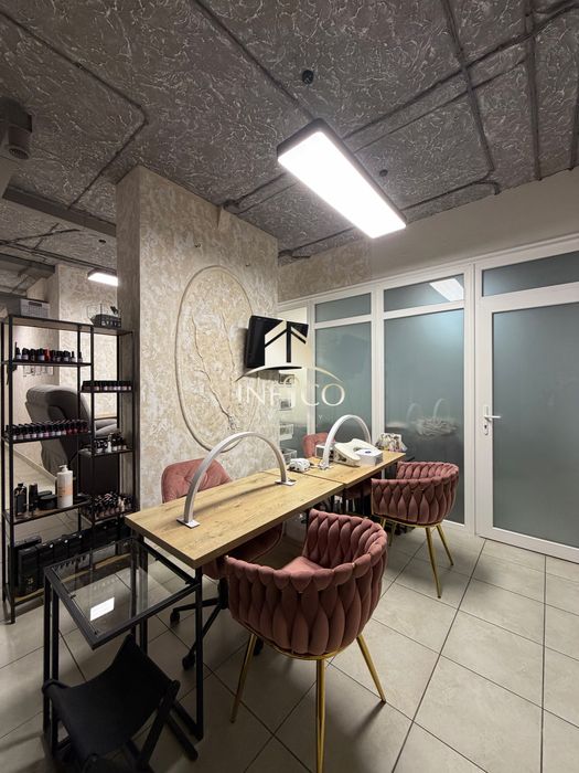 Продаж комерційного приміщення в центральній частині міста