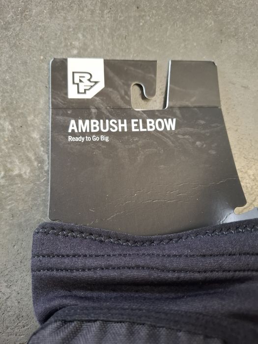Ochraniacze rowerowe na łokcie Race Face Ambush Elbow rozmiary