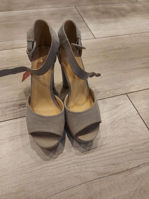 Sandały rozm. 38,  nieużywane