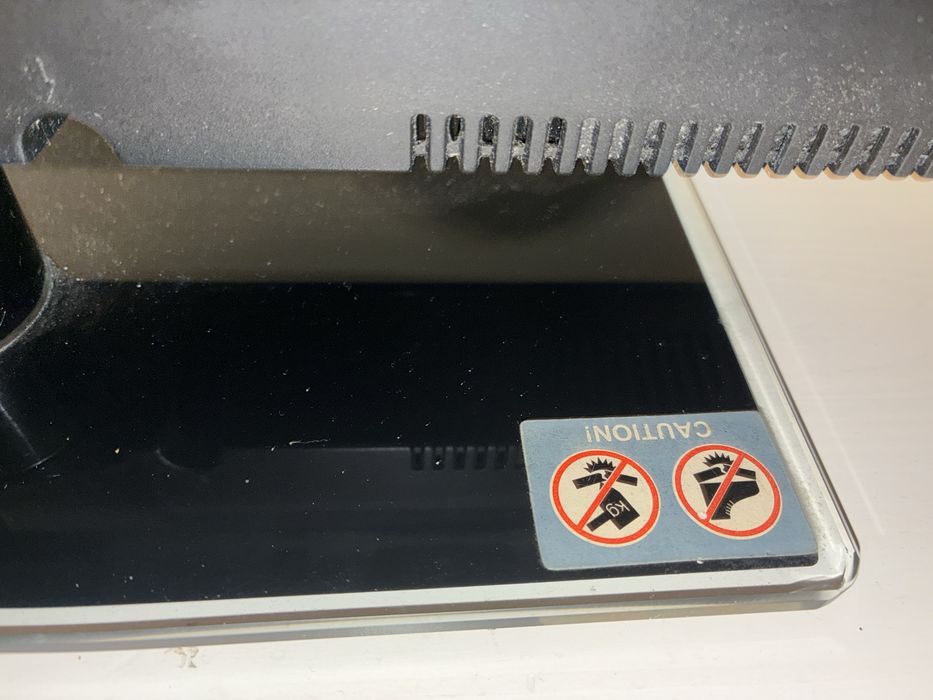 Teleizor ok 23 cale