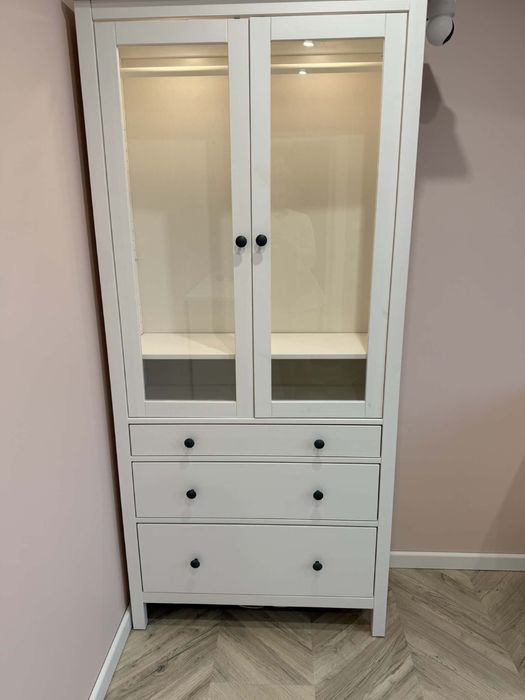 Witryna HEMNES - Ikea