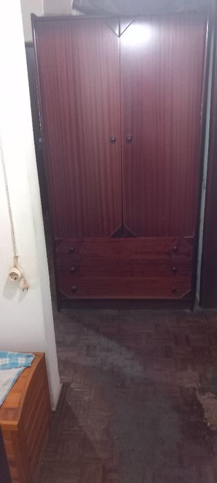 Vendo guarda-fato usado em bom estado 100,00 euros.
A quem estiver interessado o pagamento é efectuado em dinheiro no acto de entrega.