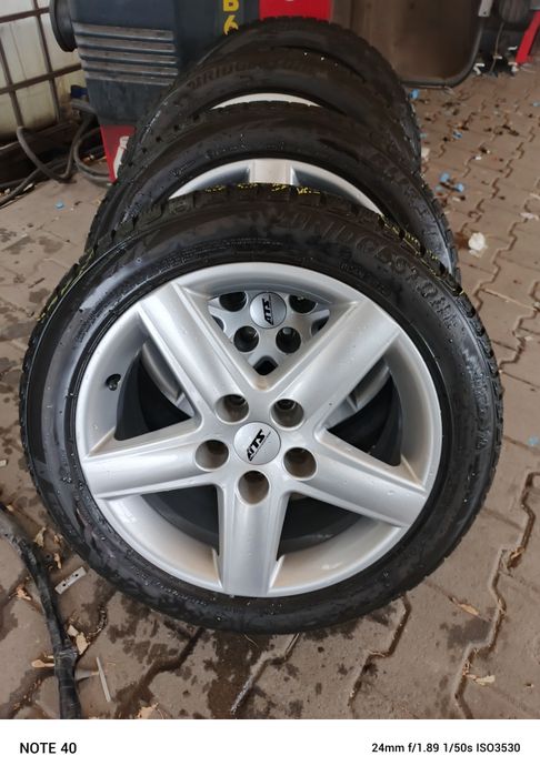 Felgi aluminiowe zimowe Audi VW Skoda 5x112 Bridgestone 215/50/17
