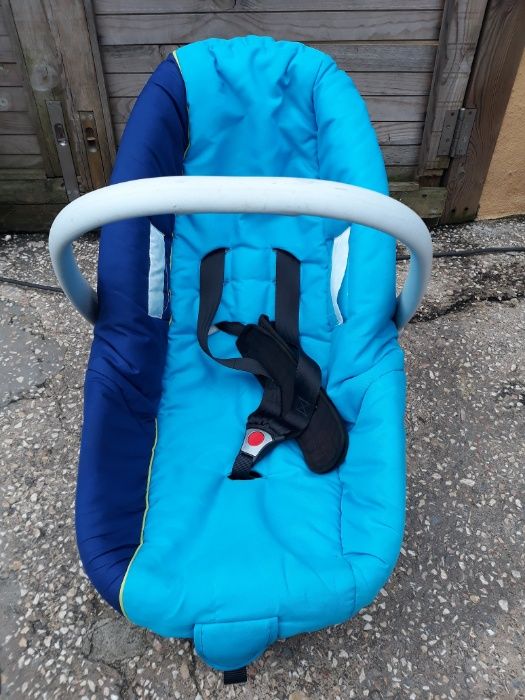 Nurse Double Egg/Stroller443512919961128960