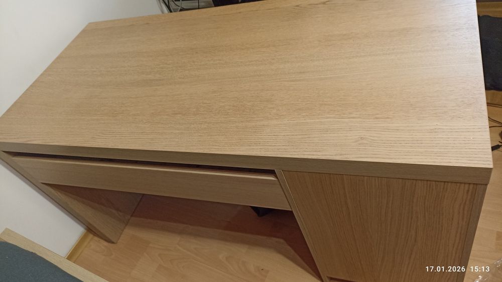 Biurko Ikea Malm 140 x 65 cm