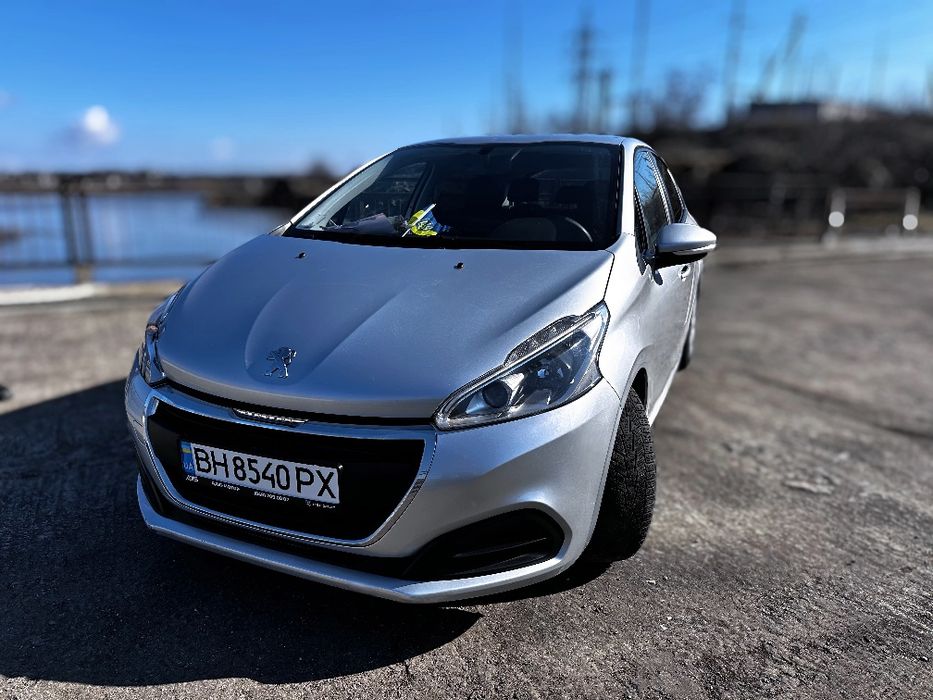 Peugeot 208 (Офіційний)