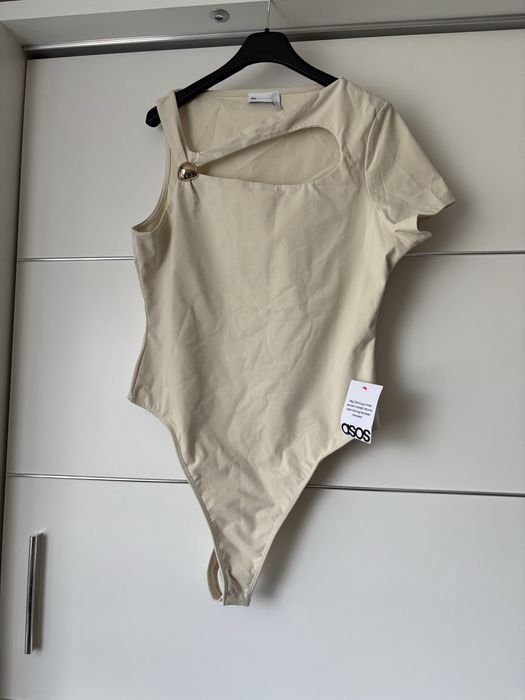 Asymetryczne body