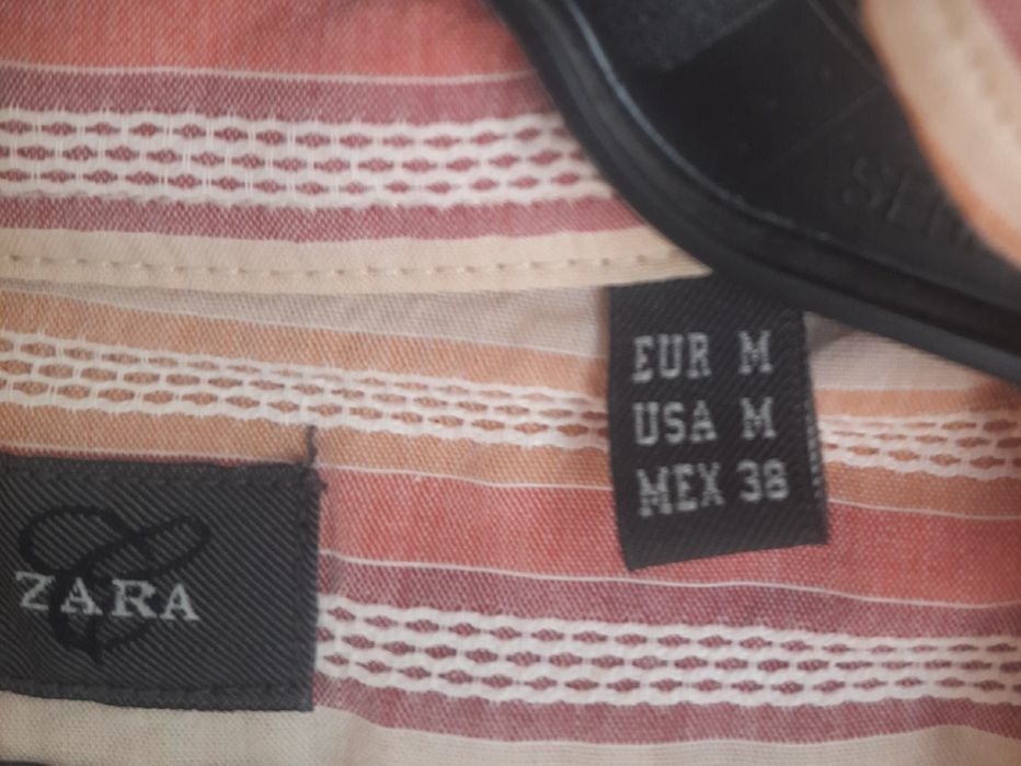 Camisa às riscas