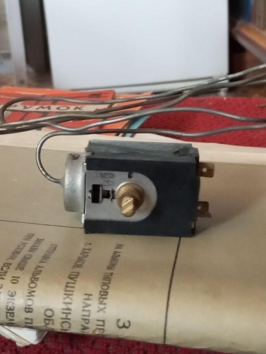 Продам реле температури для холодильника.