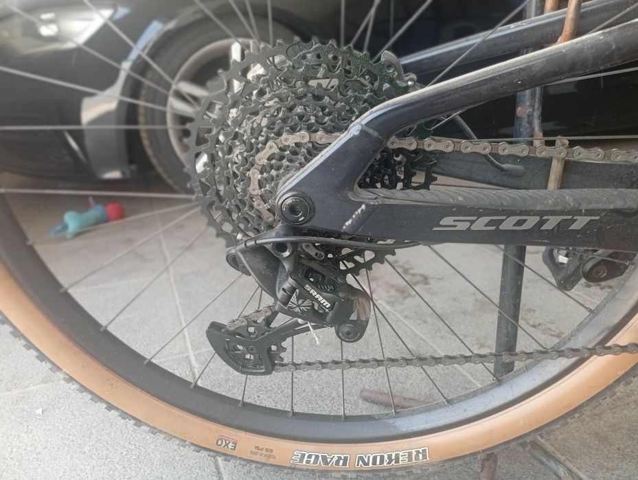 Bicicleta de BTT Scott Spark 970 de suspensão total, no tamanho L.