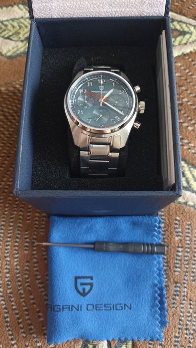 Часы кварцевые Pagani Design