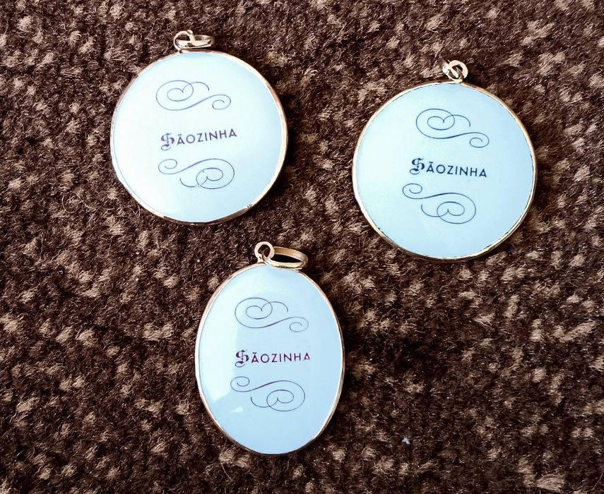 Três medalhas Sãozinha