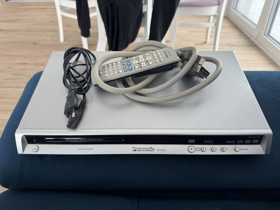 Dvd Panasonic S-42 sprzedam.