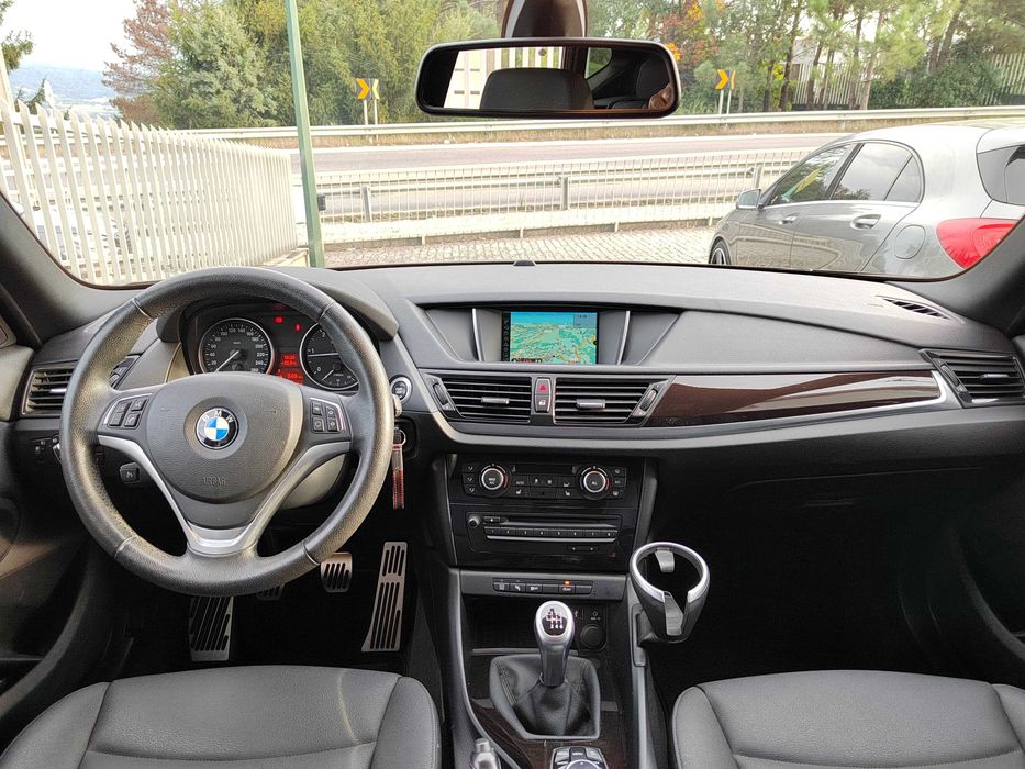 BMW X1 S16Drive Line Sport 2.0D / Cx. Manual