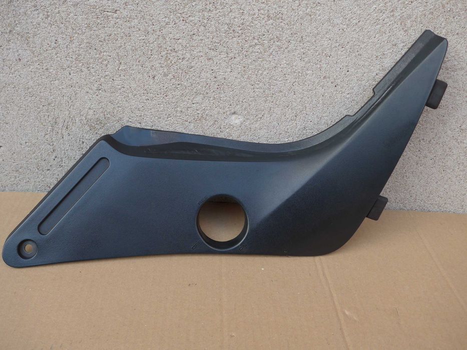 Honda NT 650 Deauville WYPEŁNIENIE owiewka oslona LEWA pod siedzenie